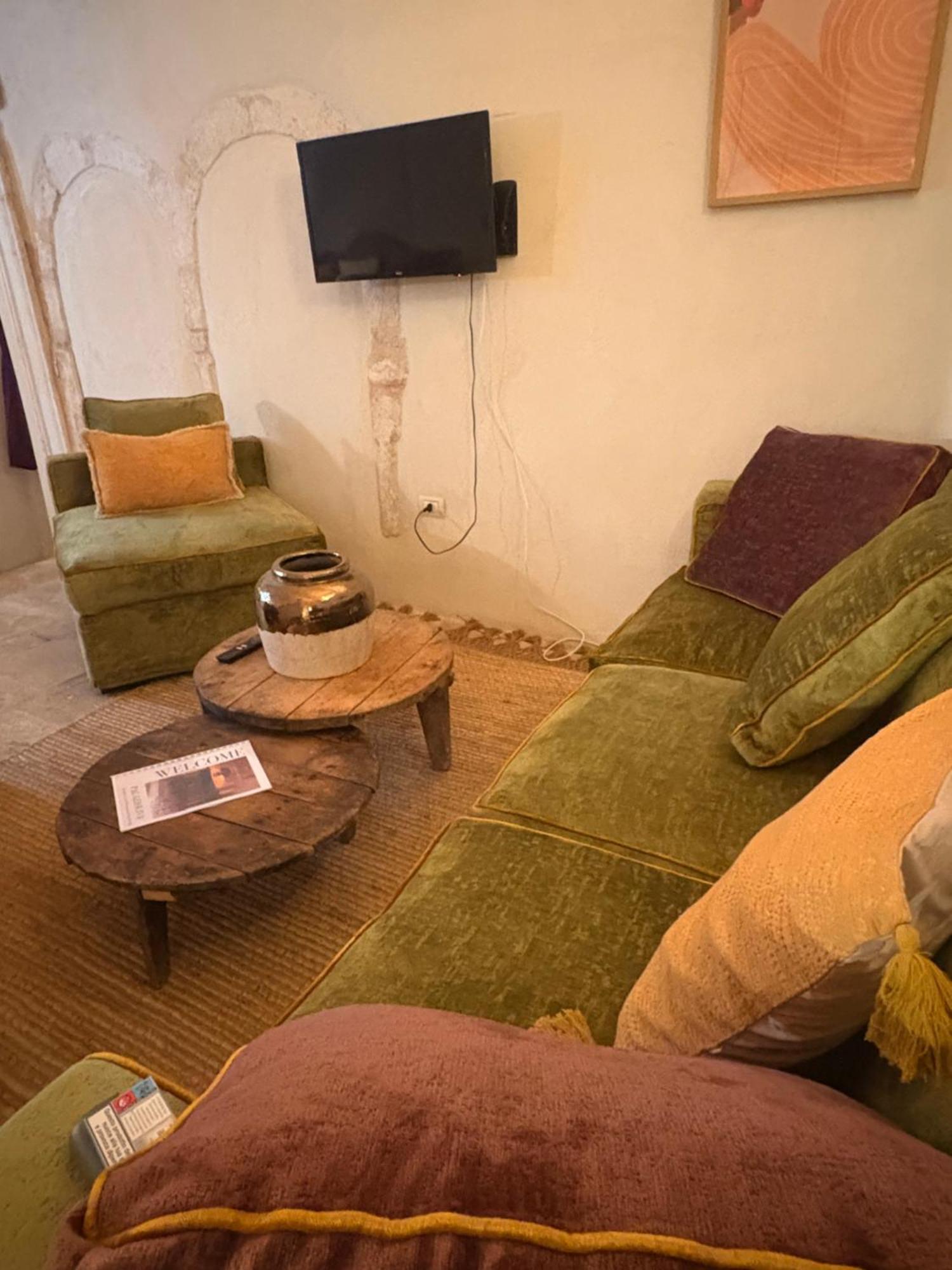 Palazzoliva - Luxury Boho Chic Guest House In The Historic Heart Of Martina Franca Exterior foto